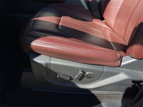 Used 2023 Ford Expedition Max Limited image 13