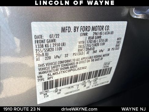 Certified 2023 Lincoln Aviator Reserve AWD/4WD image 30
