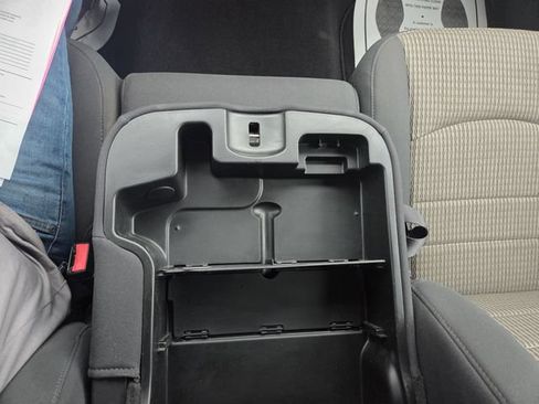 Used 2012 RAM 1500 Express AWD/4WD image 28