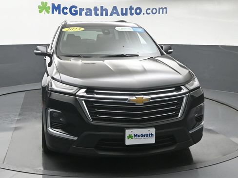 Used 2023 Chevrolet Traverse LT w/ LT Premium Package AWD/4WD image 5