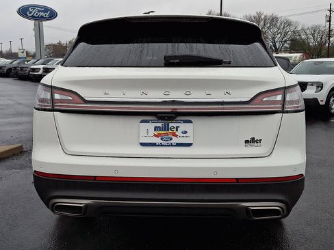 Certified 2021 Lincoln Nautilus AWD w/ Equipment Group 101A image 5