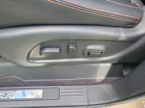 Used 2024 Nissan Titan PRO-4X w/ Pro-4x Convenience Package AWD/4WD image 19