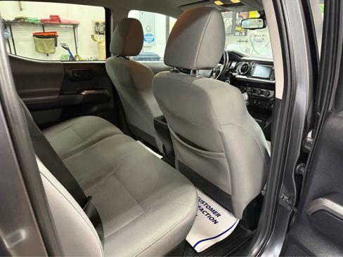 Used 2019 Toyota Tacoma SR5 image 24