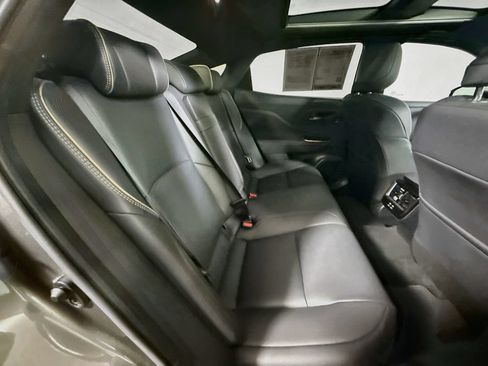 Certified 2024 Toyota Crown AWD/4WD image 26