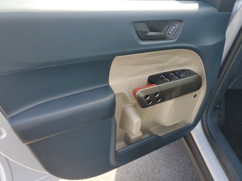 New 2026 Ford Maverick Lariat image 24