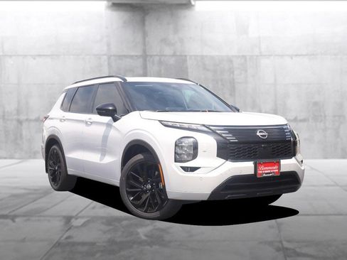 New 2026 Nissan Rogue Platinum AWD/4WD image 2