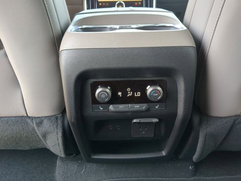 New 2026 GMC Acadia Elevation w/ Elevation Premium Package image 24