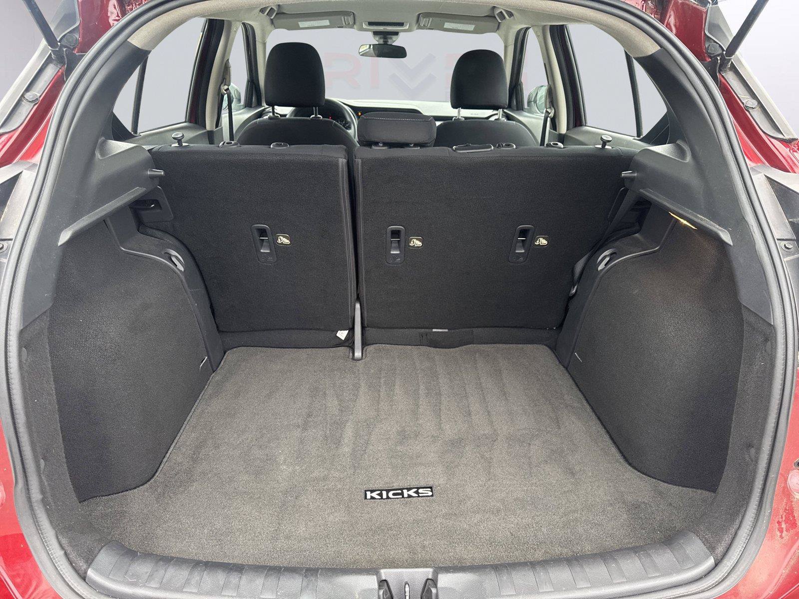 Used 2023 Nissan Kicks SV FWD image 25