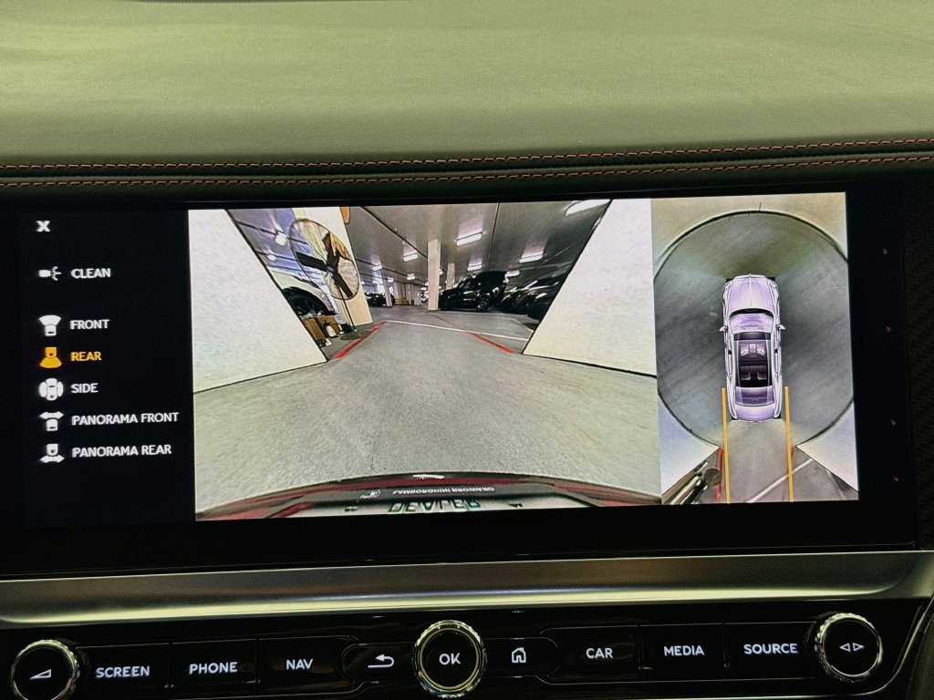 Used 2022 Bentley Flying Spur V8 AWD/4WD image 14