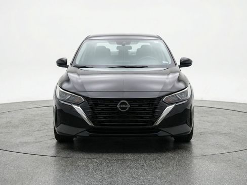 Used 2025 Nissan Sentra SV FWD image 2