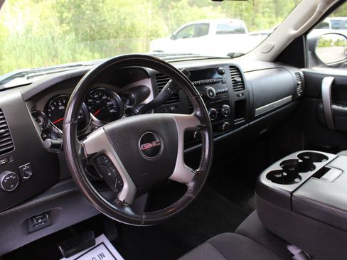 Used 2012 GMC Sierra 2500 SLE w/ Snow Plow Prep Package AWD/4WD image 15