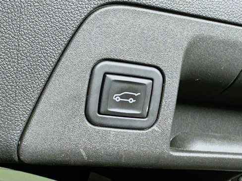 Used 2023 Buick Envision Preferred image 27