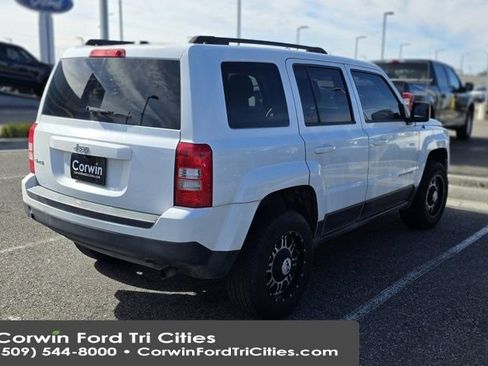 Used 2016 Jeep Patriot Sport w/ Power Value Group image 10