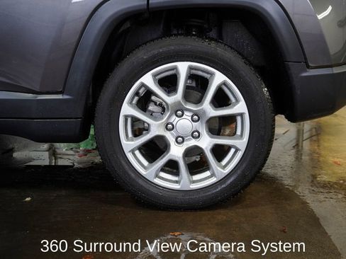 Used 2023 Jeep Compass Latitude image 6