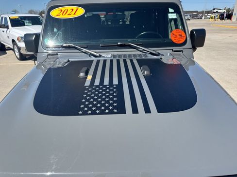 Used 2021 Jeep Gladiator Sport AWD/4WD image 27
