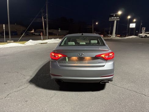 Used 2016 Hyundai Sonata Sport w/ Option Group 1V image 4
