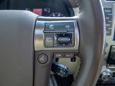 Used 2019 Lexus GX 460 Luxury image 23