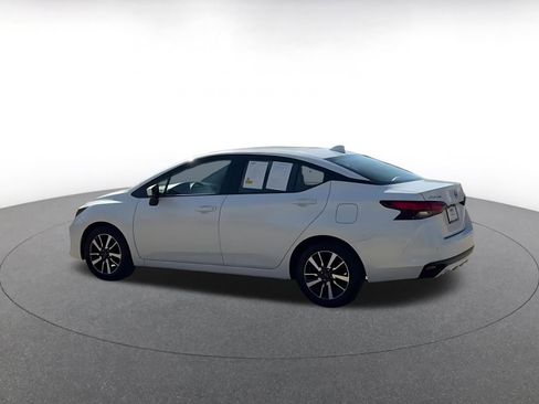 Used 2025 Nissan Versa SV image 10