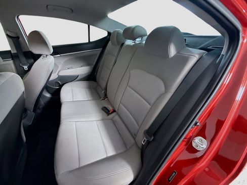 Used 2018 Hyundai Elantra SEL image 24