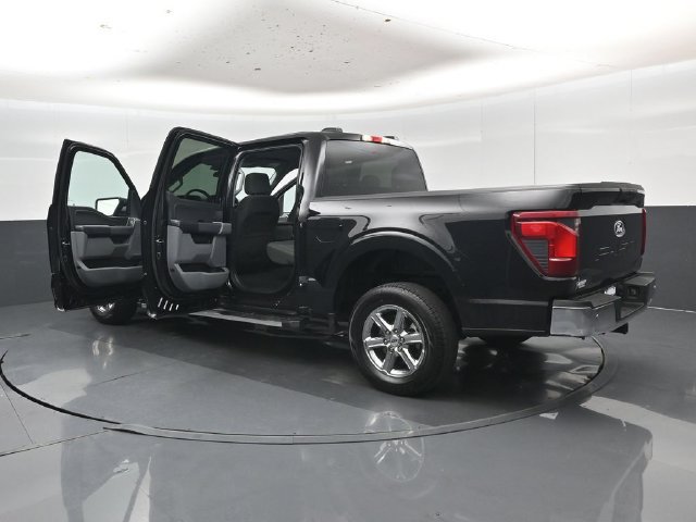 Used 2025 Ford F150 XLT w/ Equipment Group 301A Standard RWD image 54