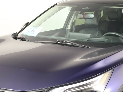 Used 2024 Nissan Rogue Platinum w/ Platinum Premium Package image 12