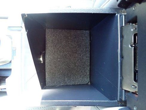 Certified 2018 Toyota Tacoma SR w/ SR Convenience Package image 25