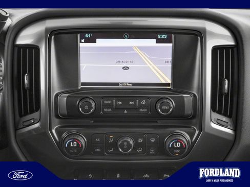 Used 2018 Chevrolet Silverado 1500 LT w/ All Star Edition AWD/4WD image 11