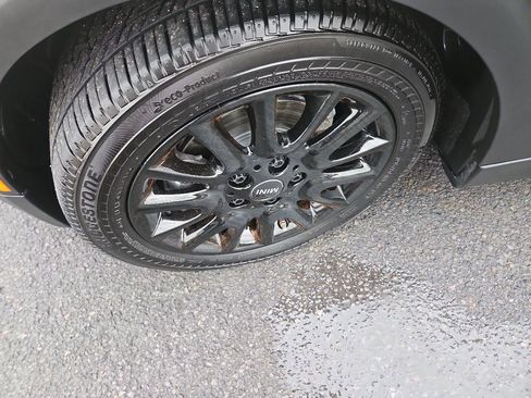 Used 2018 MINI Cooper 2-Door Hardtop image 10