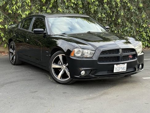 Used 2013 Dodge Charger R/T image 1