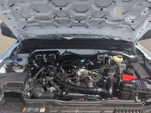 Certified 2025 Ford Bronco Outer Banks AWD/4WD image 32