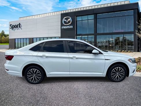 Used 2019 Volkswagen Jetta SEL FWD image 2