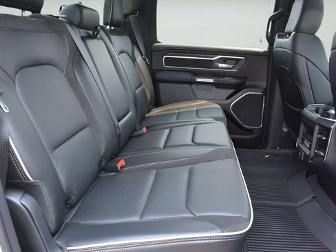 Used 2023 RAM 1500 Laramie AWD/4WD image 18