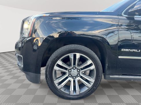 Used 2017 GMC Yukon Denali w/ Open Road Package AWD/4WD image 19