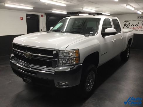 Used 2008 Chevrolet Silverado 2500 LTZ w/ Safety Package image 6