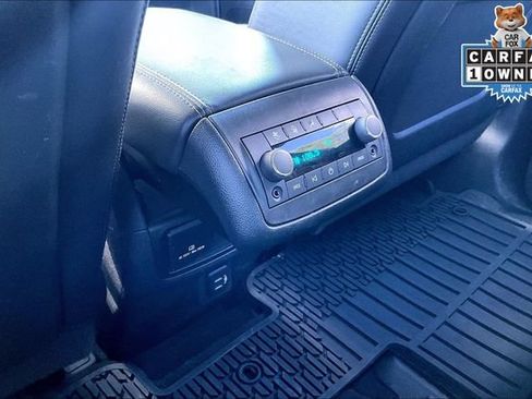 Used 2017 Chevrolet Traverse LT AWD/4WD image 36