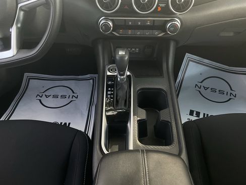 Used 2025 Nissan Sentra SV FWD image 12