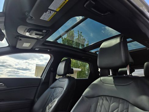 Certified 2023 Kia Sportage X-Line w/ X-Line Premium Package AWD/4WD image 23