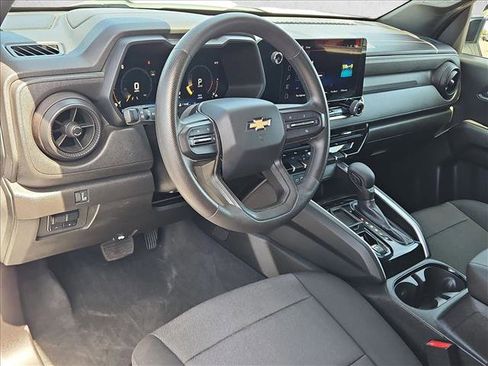 Used 2024 Chevrolet Colorado W/T w/ WT Convenience Package II RWD image 12