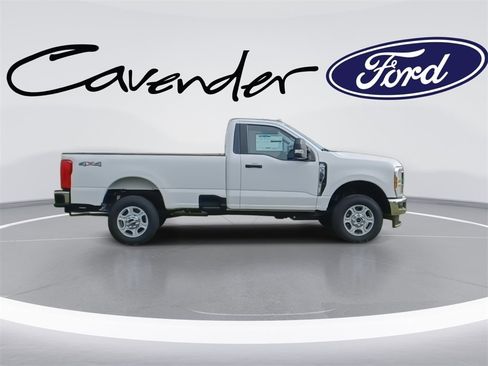 New 2025 Ford F350 XLT image 31