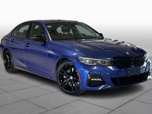Certified 2022 BMW 330i Sedan w/ M Sport Package image 2