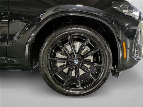 Used 2025 BMW X4 xDrive30i w/ Premium Package image 24