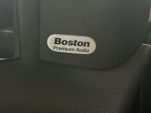 Used 2012 Dodge Avenger R/T image 18