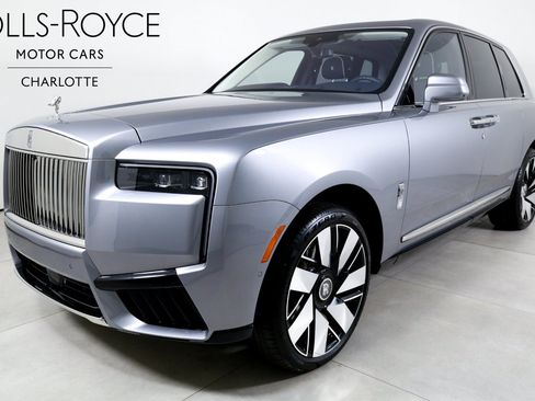 Used 2026 Rolls-Royce Cullinan AWD/4WD image 1