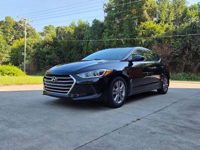 Used 2017 Hyundai Elantra SE