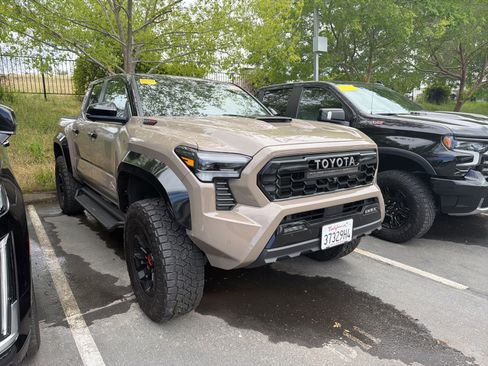 Used 2025 Toyota Tacoma TRD Pro image 3