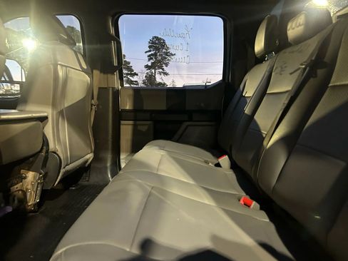 Used 2019 Ford F250 XL w/ Power Equipment Group image 10