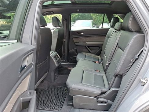 Used 2023 Volkswagen Atlas Cross Sport SEL image 11