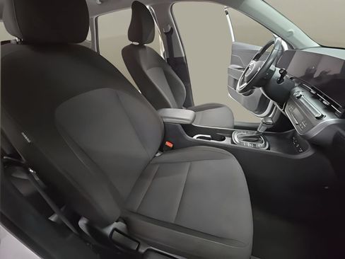 Certified 2024 Hyundai Kona SEL AWD/4WD image 26