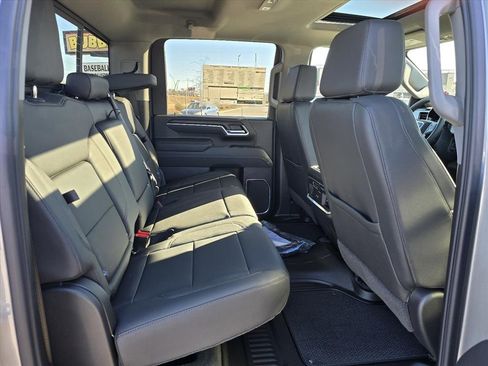 New 2026 GMC Sierra 2500 SLT w/ SLT Convenience Package image 12