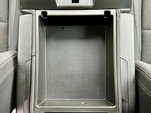 Used 2024 GMC Sierra 1500 SLE image 35